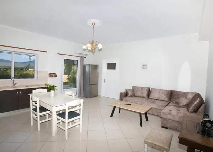 Babi's - Garden Appartement Lixouri